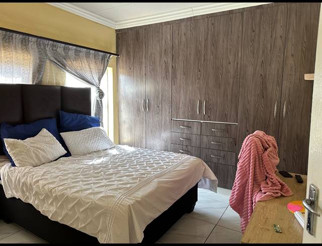3 BEDROOM GATED ESTATE FOR SALE IN THE ORCHARDS
